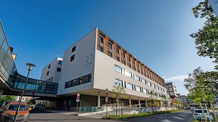 Das Universitätsklinikum Carl Gustav Carus in Dresden. Hier gibt es ab jetzt einen neuen Tarifvertrag für das ärztliche Personal.