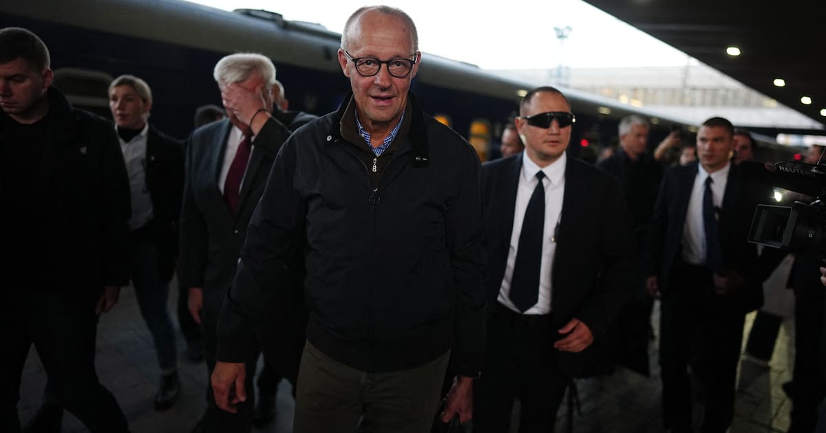 Russian Drone Attack in Kyiv During Merz's Visit – Video Shows Explosion ...