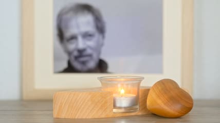 Mein Vater wollte nicht im Krankenhaus sterben, sondern selbstbestimmt zu Hause – die DGHS hat ihn dabei unterstützt.